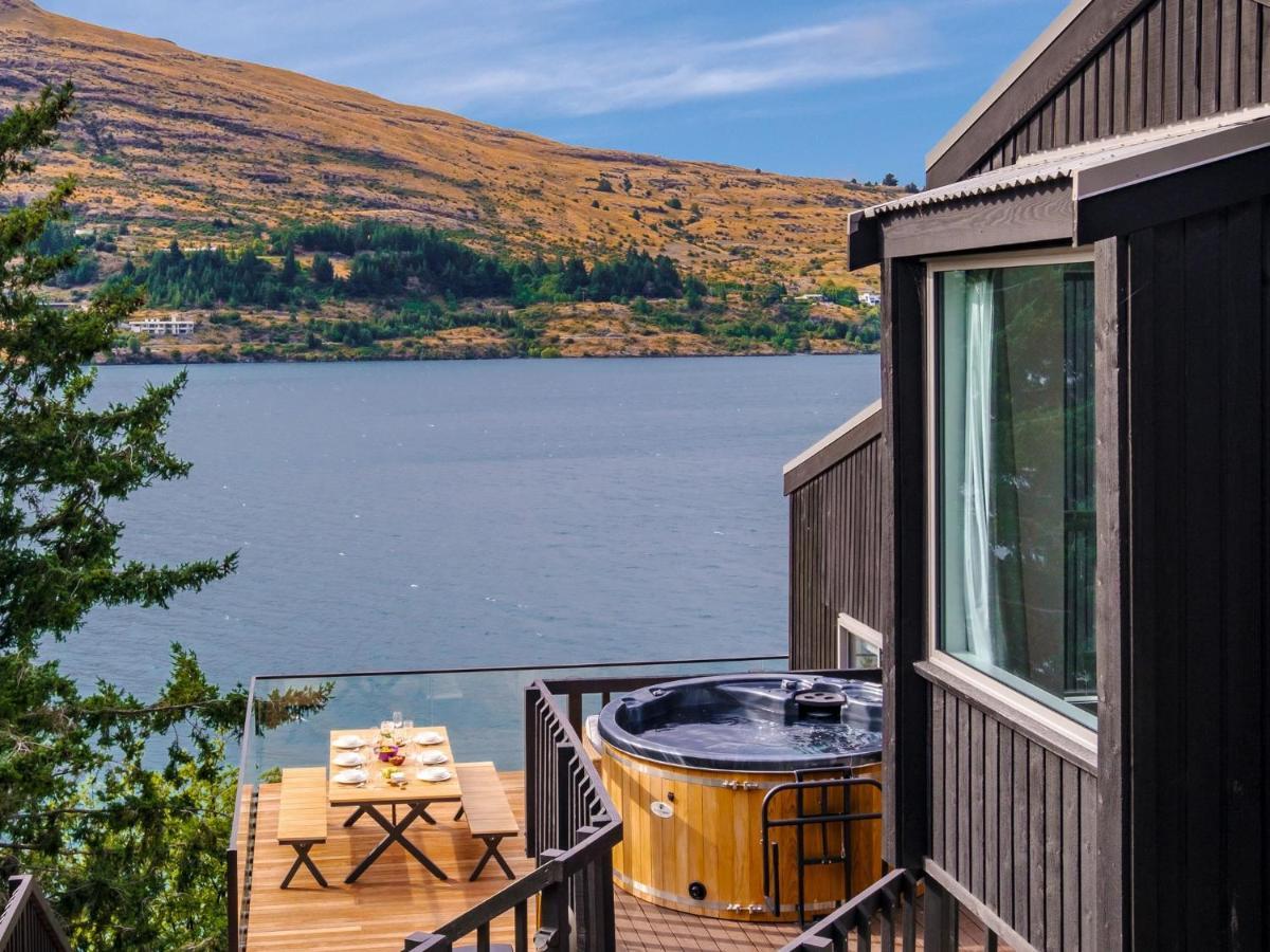 Queenstown Lakefront Dream 4 Bed Exterior photo